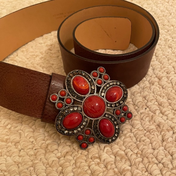 Harold’s Brown Leather Belt with Red Buckle - Picture 3 of 9